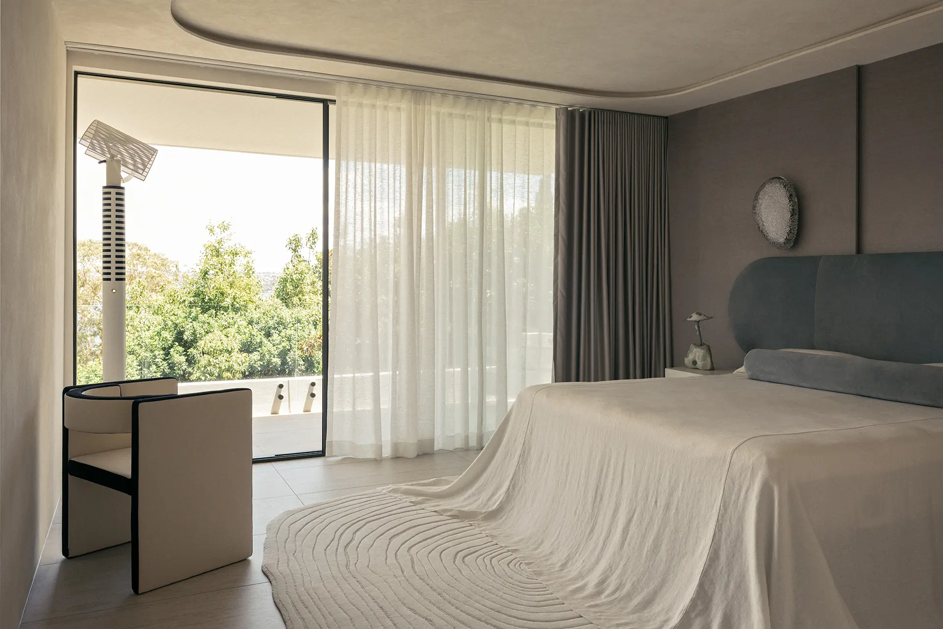 FAIRFAX-124-Edit Interior view with soft furnishings, neutral palette and filtered natural light, design by Nina Maya Interiors